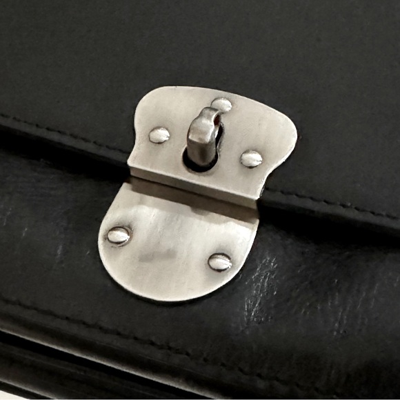 Patricia Nash Smooth Leather Flap Black Crossbody Women's Bag - Picture 12 of 14